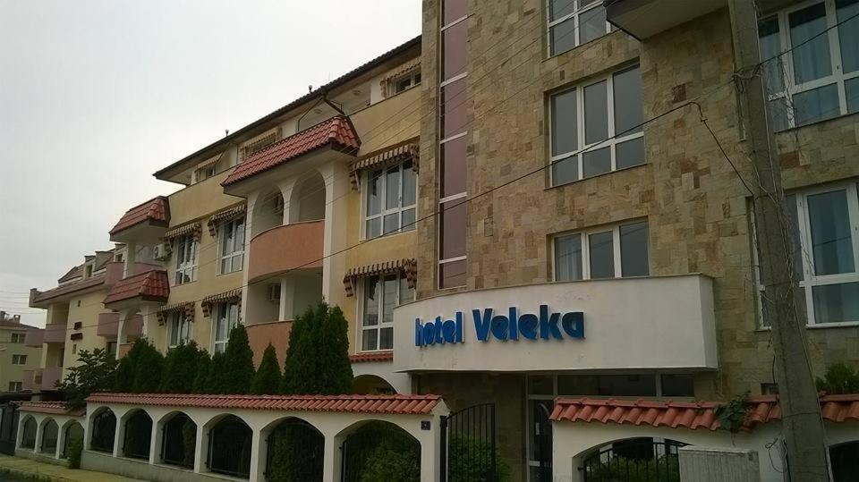 Hotel Veleka Tjernomorets Exteriör bild